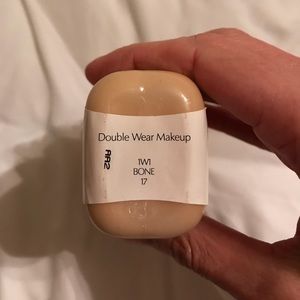 Estée Lauder Double Wear foundation